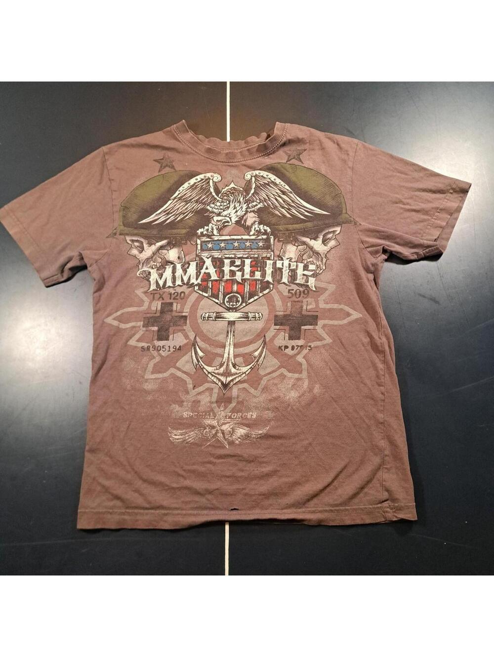 cool vintage MMA elite tee, tag is worn but withstand size S
